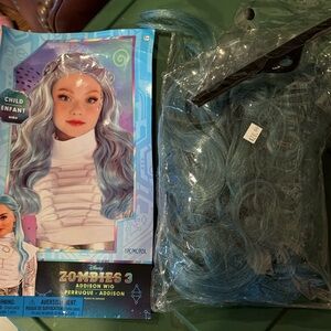 Disney Zombies 3 Blue and Silver Wig